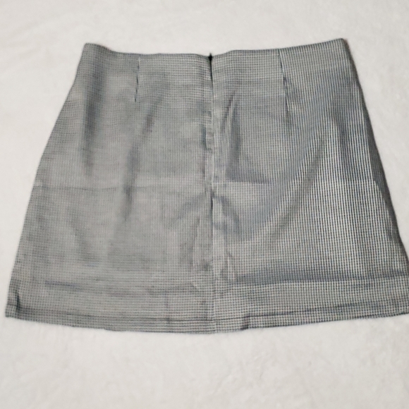 Pink lily checked above knee skirt 2xl - Picture 3 of 6